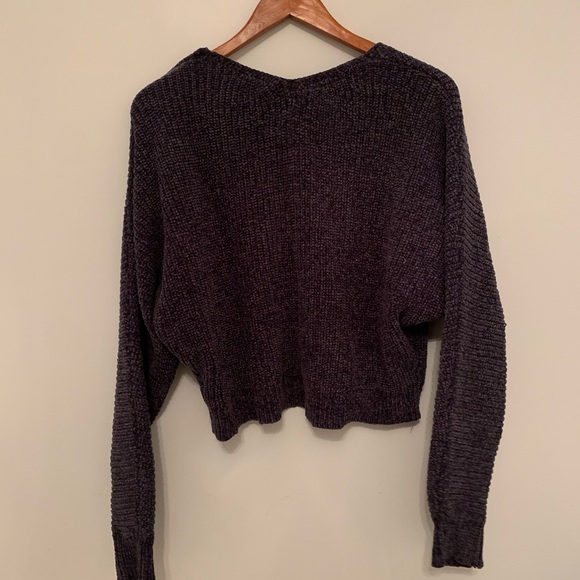 Urban Outfitters crop sweater - Picture 3 of 4